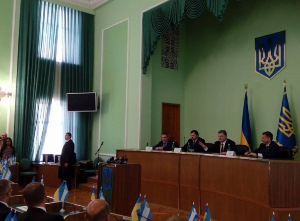 Порошенко в Херсоне: кадры расставлены, бизнес под контролем, коррупция вне опасности