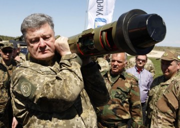 Расходы на Порошенко превышают госрасходы на всех "атошников"