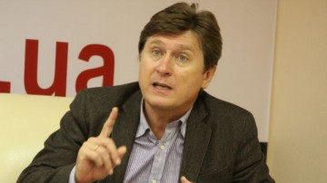 Пропагандисты Порошенко проклинают Обаму: Даёт денег меньше, чем Путин Лукашенко