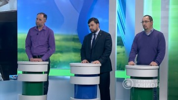 Микаэль Чагалян: "Порошенко ждёт участь Саддама Хусейна". 08.04.2016, «Политкухня».телеканал "ЮНИОН" ДНР