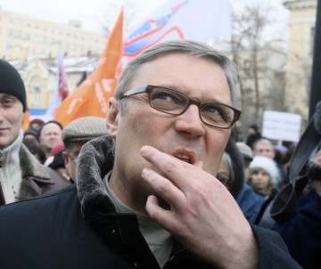 Как Касьянов за секс Пелевиной корочку депутата обещал