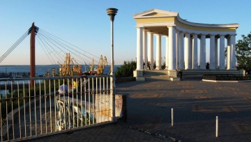 СМИ: протестующие в Одессе заблокировали здание горсовета