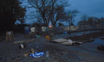 СМИ: протестующие в Одессе заблокировали здание горсовета