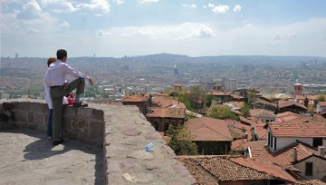 Спикер парламента Турции высказался против светской конституции