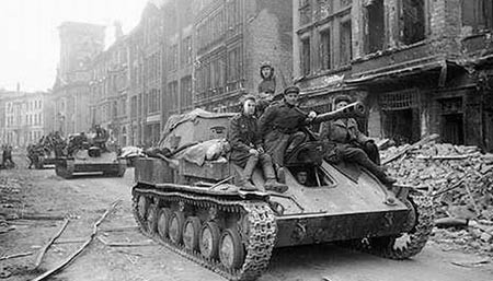 Окончательный разгром: как Берлин пал к ногам советских солдат