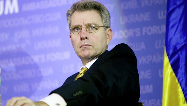 Пайетт резко высказался в адрес сайта "Миротворец" и призвал Авакова разобраться Пайетт резко высказался в адрес сайта "Миротворец" и призвал Авакова разобраться