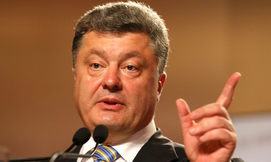 Порошенко рассказал, кто защищает Украину от «российской агрессии» Порошенко рассказал, кто защищает Украину от «российской агрессии»