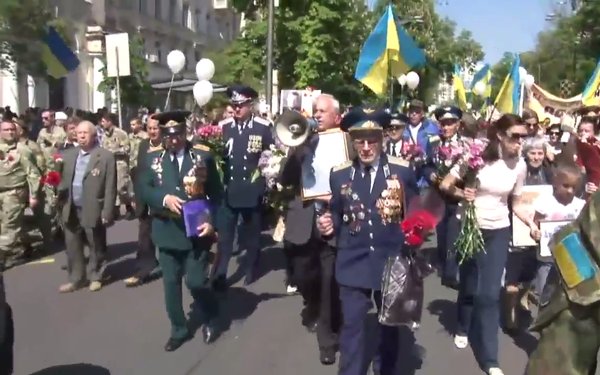 День Победы и Бессмертный полк по всему миру День Победы и Бессмертный полк по всему миру