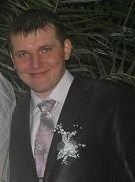 Интерпол объявил в розыск предполагаемого убийцу беженцев из Донецка Интерпол объявил в розыск предполагаемого убийцу беженцев из Донецка