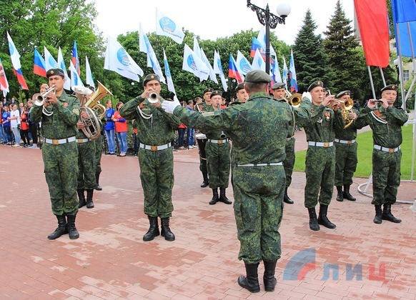 ЛНР празднует вторую годовщину независимости ЛНР празднует вторую годовщину независимости