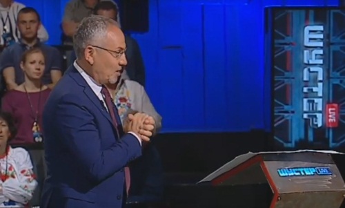 Бой "титанов" поносности... Бой "титанов" поносности...