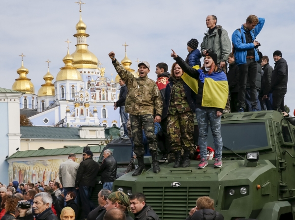 Как нарушить снабжение украинских террористов через западные страны