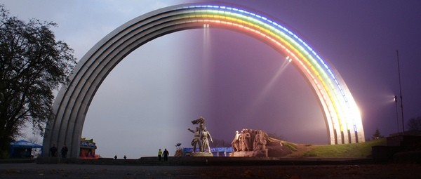 Киев хочет снести «Арку дружбы народов» Киев хочет снести «Арку дружбы народов»