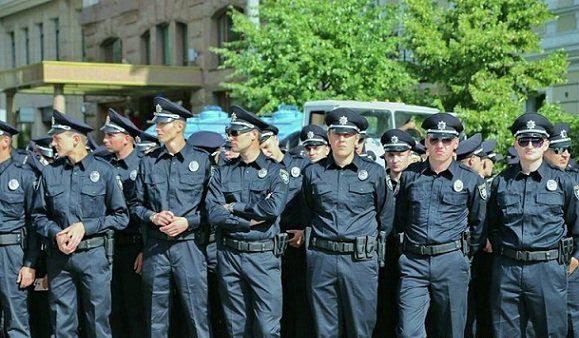 Новые украинские полицейские приняли присягу в Северодонецке