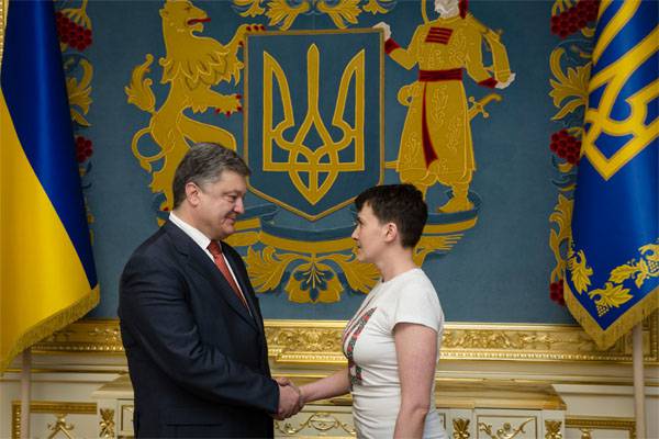 Савченко снесла Порошенко