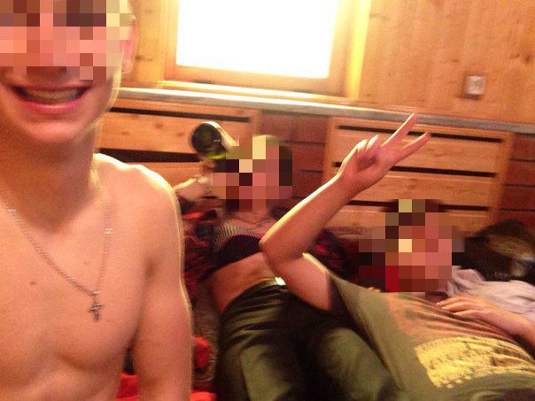 O tempora, o mores! В соцсетях обсуждают оргию школьников на последнем звонке под Волгоградом 18+