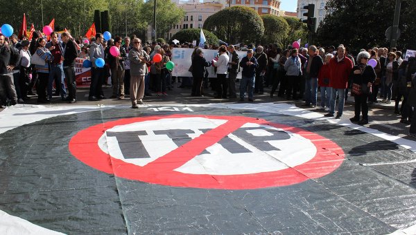 СМИ: вице-канцлер ФРГ осудил Меркель за торговое партнерство с США СМИ: вице-канцлер ФРГ осудил Меркель за торговое партнерство с США