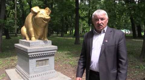 Свинская декоммунизация по-украински и как превращают Тараса Шевченко в нацистского идола