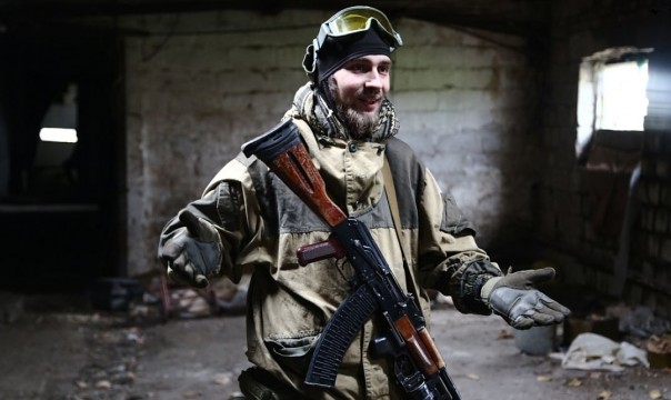 Один день на линии фронта: «Банда» против «промбергов» (Фоторепортаж)