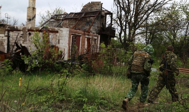 Один день на линии фронта: «Банда» против «промбергов» (Фоторепортаж)
