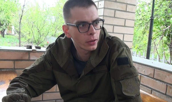 Один день на линии фронта: «Банда» против «промбергов» (Фоторепортаж)