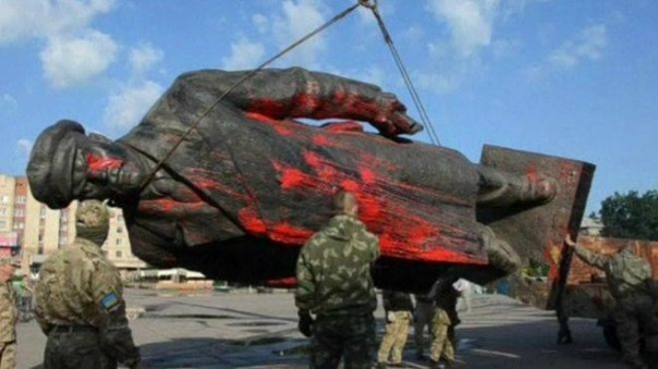 Мусорная трава на пшеничном поле. Николай Азаров Мусорная трава на пшеничном поле. Николай Азаров