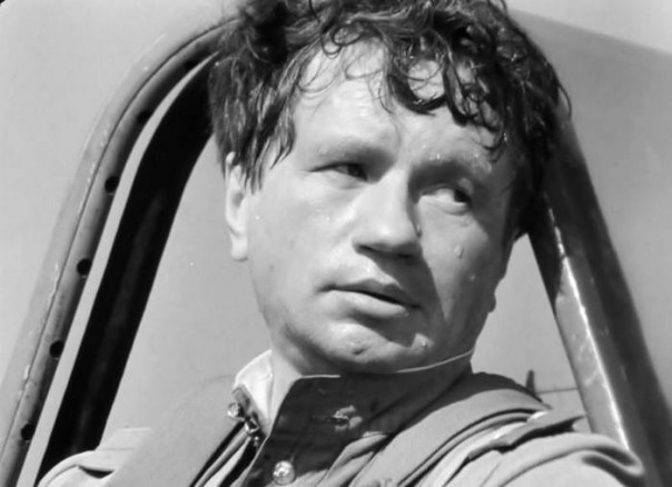 В бой идут одни «старики» В бой идут одни «старики»