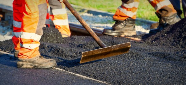 «Платон» спонсирует провинциальные дороги