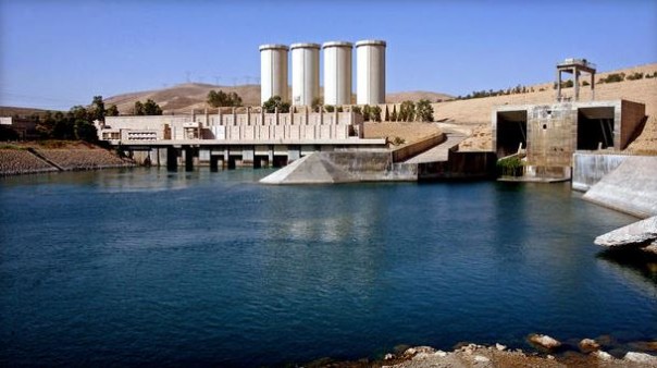 Власти Ирака призвали граждан готовиться к возможному обрушению плотины в Мосуле Власти Ирака призвали граждан готовиться к возможному обрушению плотины в Мосуле