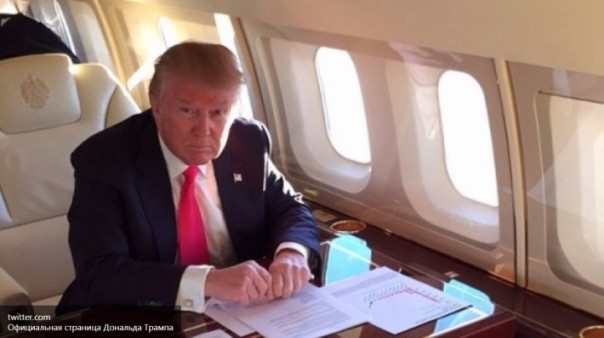 Бывший дворецкий Трампа предложил расстрелять Обаму как вражеского агента Бывший дворецкий Трампа предложил расстрелять Обаму как вражеского агента