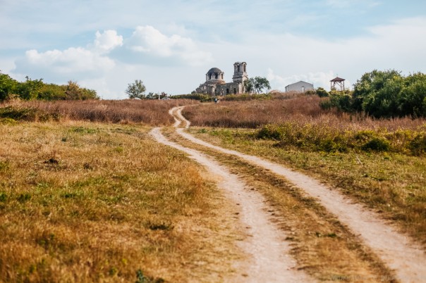 Зверства татар: крымская хатынь - греческая деревня Лаки.