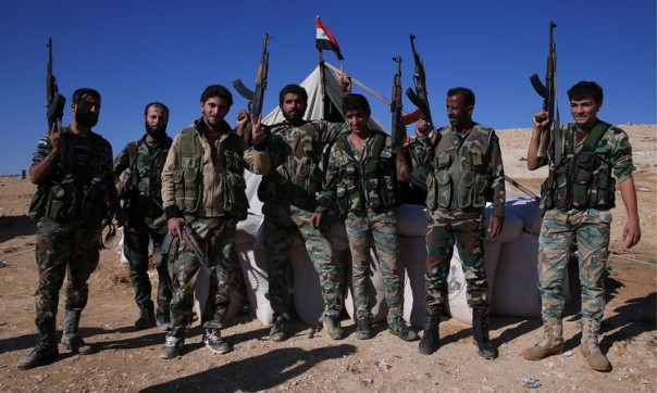 Су-34 ВКС РФ охотятся на ИГИЛ в Ракке и Дераа, Армия Сирии успешно наступает под Пальмирой и в Хаме | Подборка видео с Ближневосточного фронта