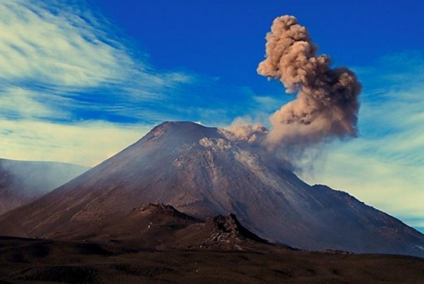 На Сицилии проснулся крупнейший в Европе вулкан