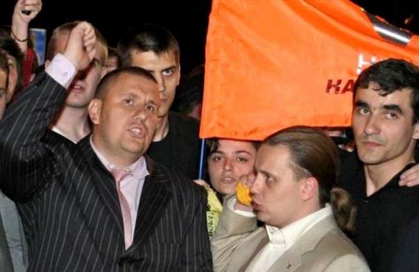 Беглые донецкие олигархи "восстанавливают" Донбасс... из Киева!