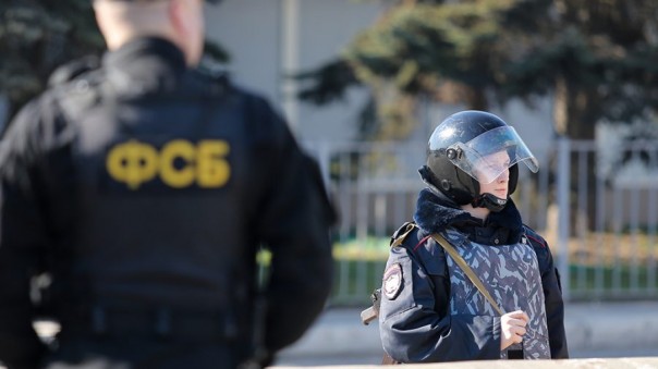 ФСБ задержала россиян, желавших примкнуть к ИГ
