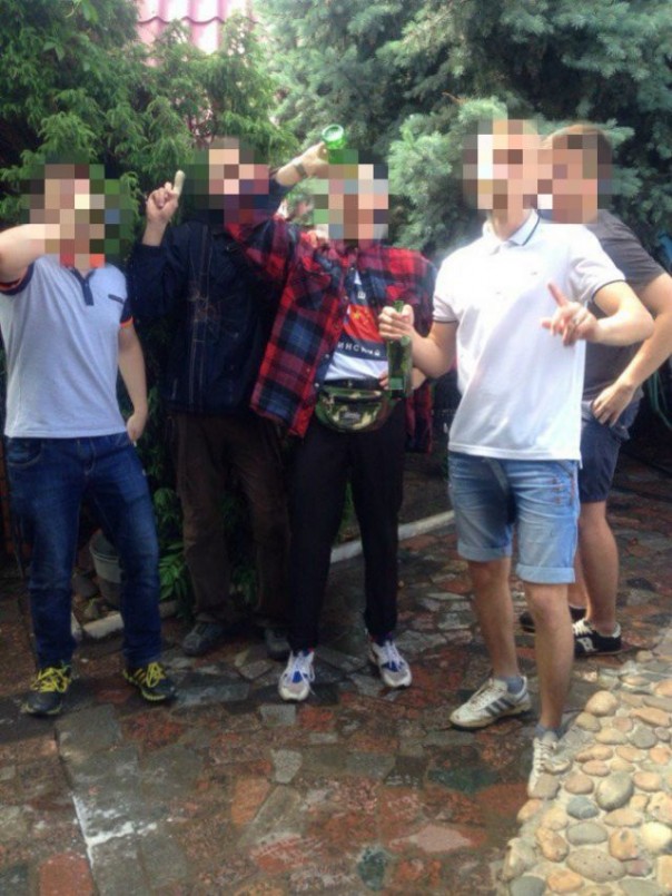 O tempora, o mores! В соцсетях обсуждают оргию школьников на последнем звонке под Волгоградом 18+ O tempora, o mores! В соцсетях обсуждают оргию школьников на последнем звонке под Волгоградом 18+