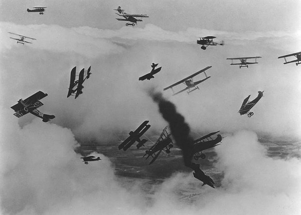 Опасный манёвр: зрелищный трюк или искусство войны?