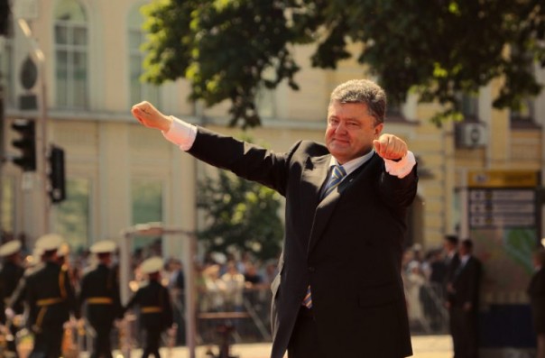 Порошенко объявил России шоколадную войну