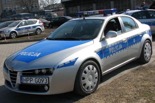 Польские правоохранители избили хулигана шваброй