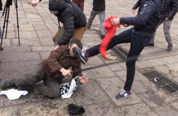 Уничтожение радикалов - первоочередная мера денацификации Украины