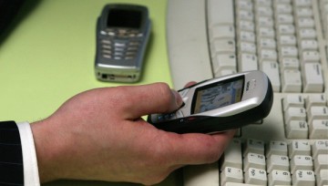 СМИ: InfoWatch создала систему для перехвата мобильных разговоров в офисах