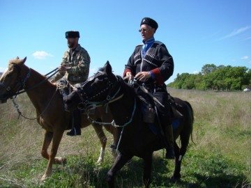 Едут, едут по Тавриде наши казаки