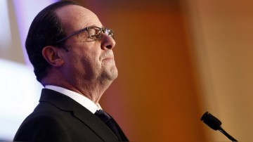 Конец французской версии социализма