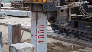 Строители вбили более тысячи свай в основание Керченского моста