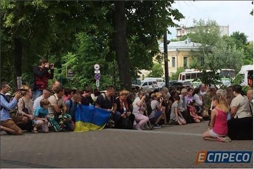 Киевские похороны в зеркале психологии нации