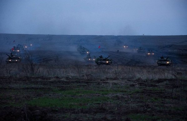Сводка от МО ДНР 1 июня 2016 года. ВСУ попали под обстрел «нацбатов» при попытке отступления под Авдеевкой, потери составили 14 человек