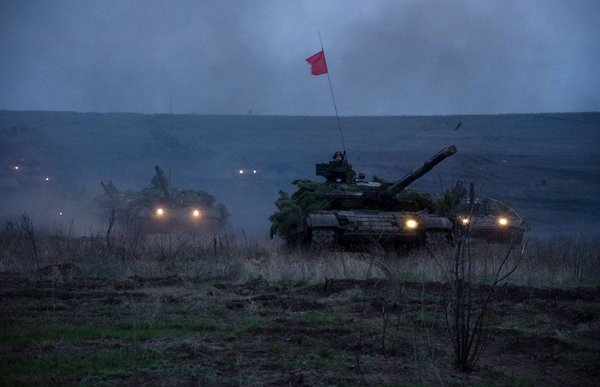 Сводка от МО ДНР 1 июня 2016 года. ВСУ попали под обстрел «нацбатов» при попытке отступления под Авдеевкой, потери составили 14 человек