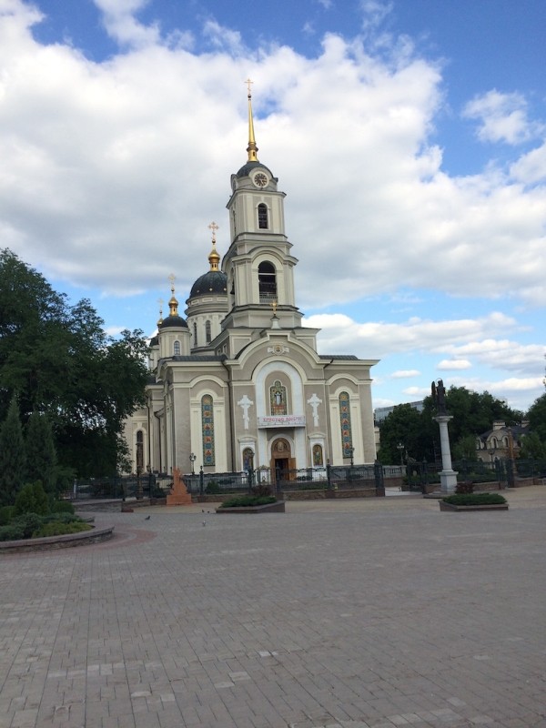 Пройдёмся по вечернему Донецку?