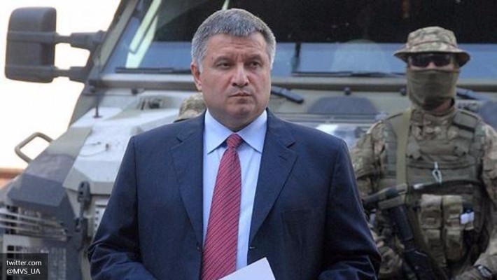 Аваков пожертвует карьерой ради Народной милиции ЛНР Аваков пожертвует карьерой ради Народной милиции ЛНР