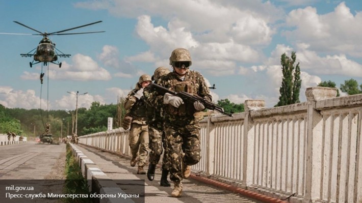 Порошенко узаконил присутствие иностранных наемников в ВСУ Порошенко узаконил присутствие иностранных наемников в ВСУ